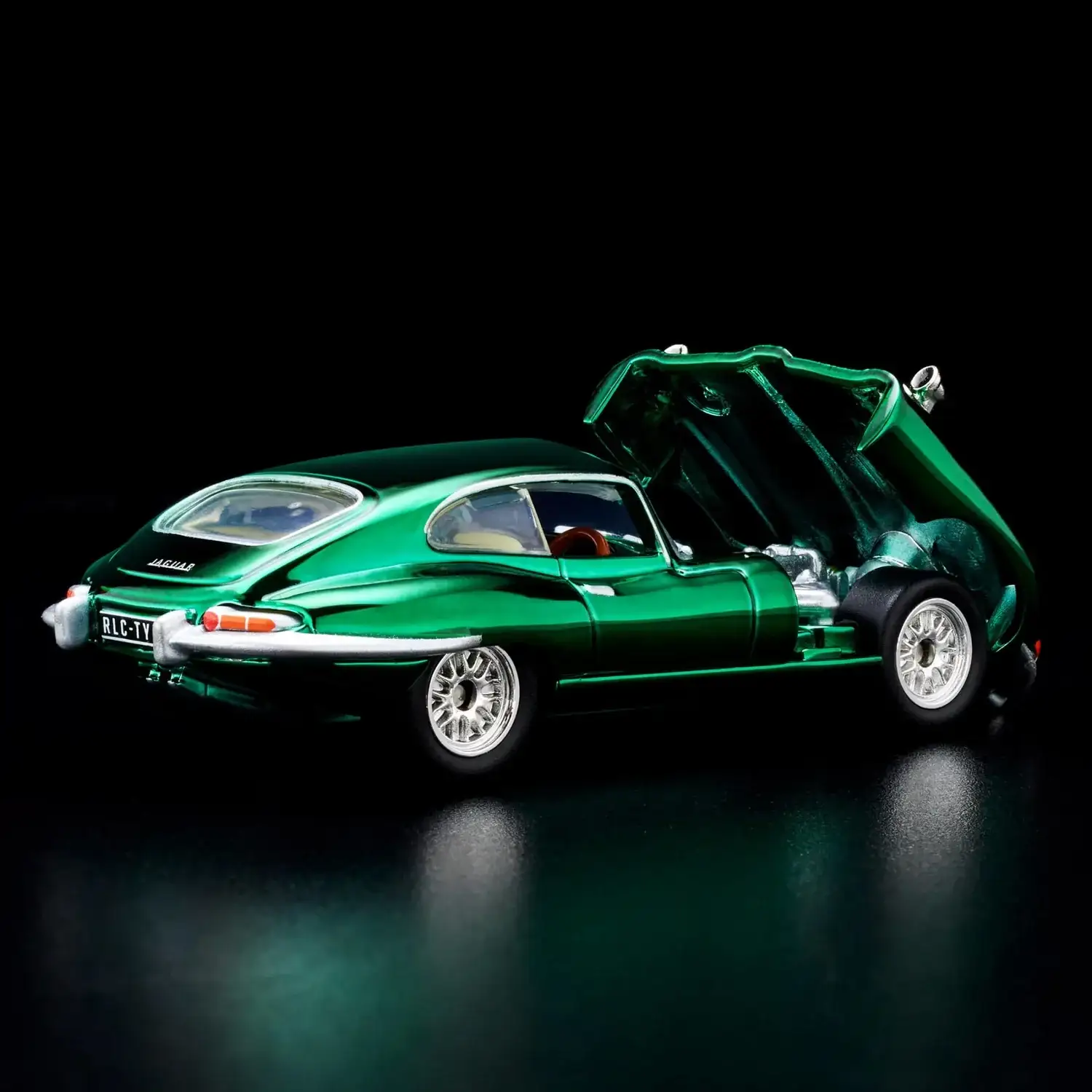 Hot Wheels RLC Exclusive 1964 Jaguar E-Type - Image 4