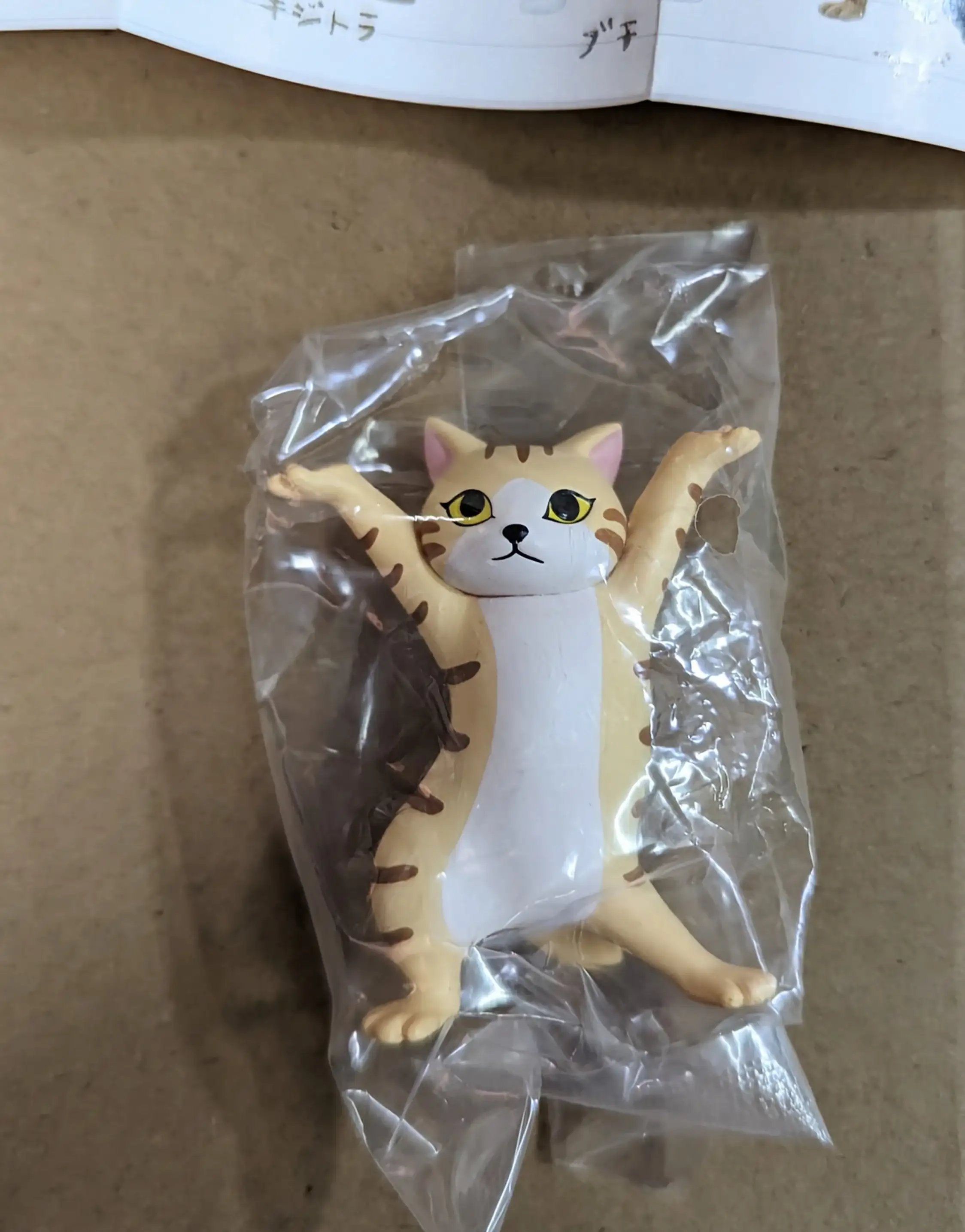 Qualia Gashapon Cat Pen Holder (Vol.4) set of 5 - Image 3