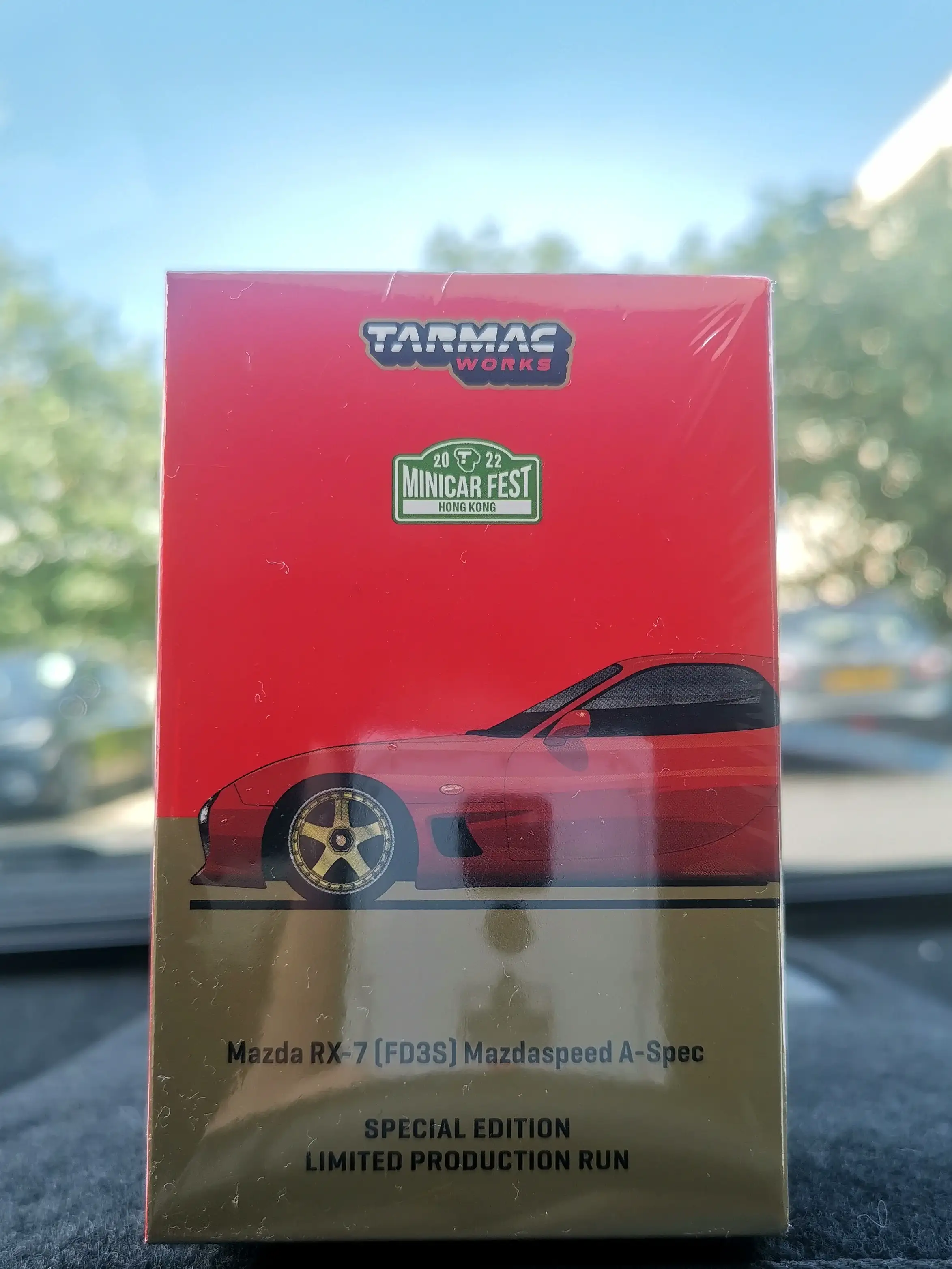 Tarmac Works 1:64 Scale HKACG 2022 exclusive Mazda RX-7 FD3S Mazdaspeed A-Spec - Image 3