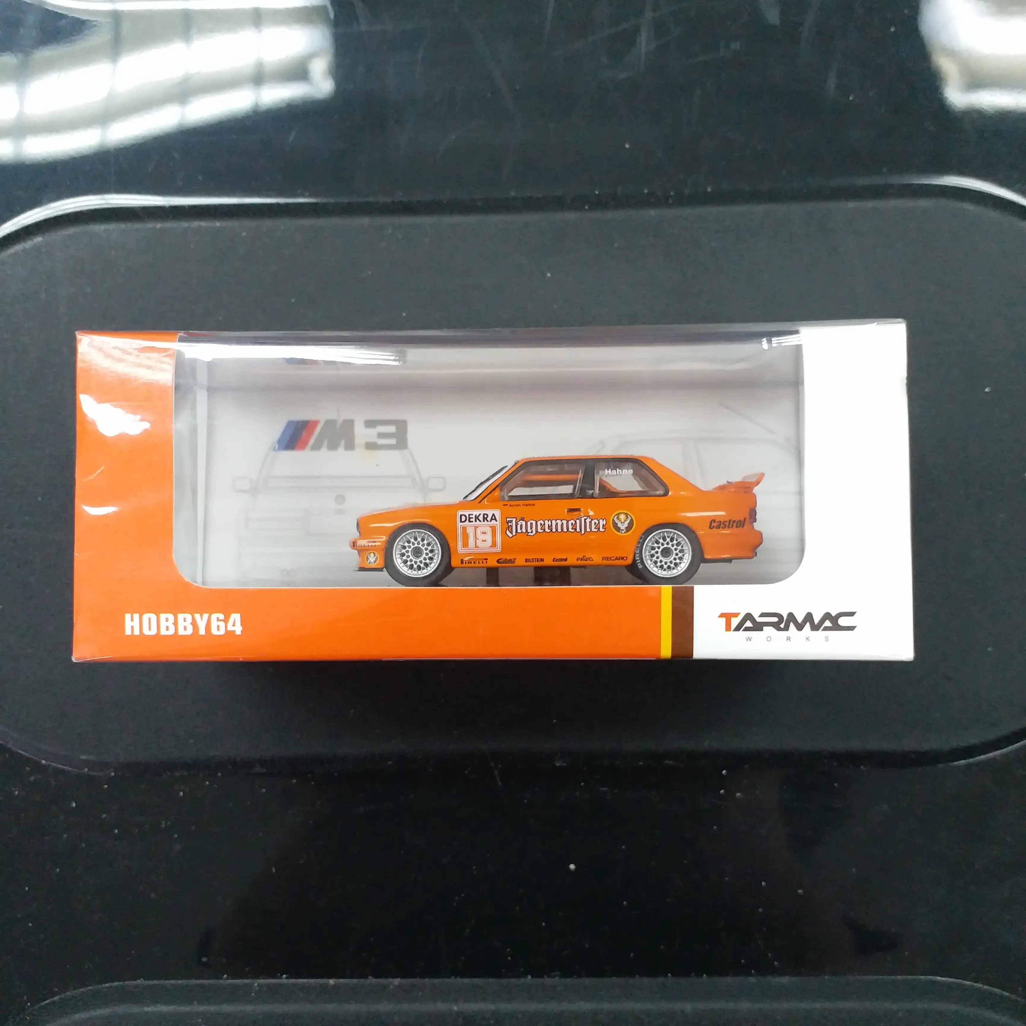 Tarmac Works BMW M3 DTM 1992 #19