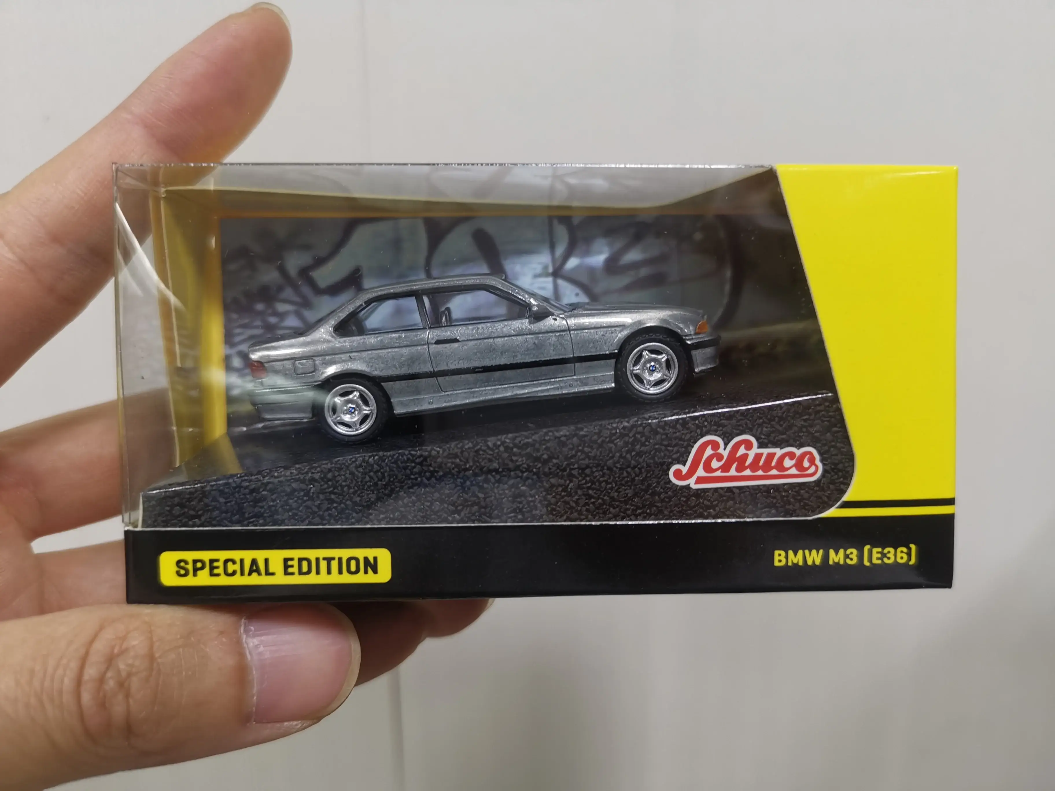 Tarmac Works x Schuco BMW M3 E36 - Image 2