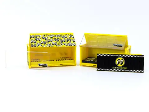Tarmac Works Mooneyes Container Base set of two - Image 3