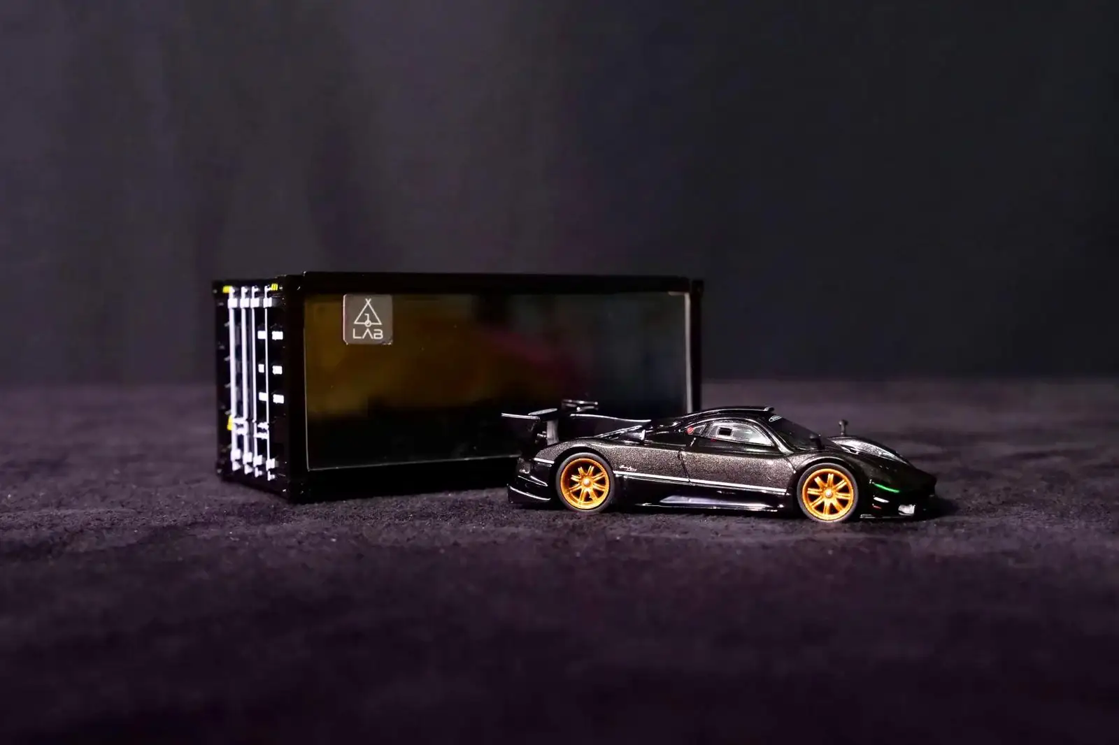 Tarmac Works 1:64 Scale Taiwan Exclusive Pagani Zonda RevoluciónGrigio Knockhill - Image 2