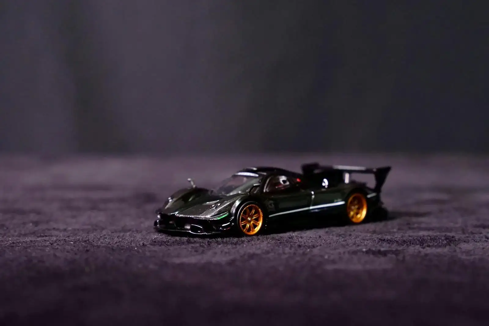 Tarmac Works 1:64 Scale Taiwan Exclusive Pagani Zonda RevoluciónGrigio Knockhill - Image 6