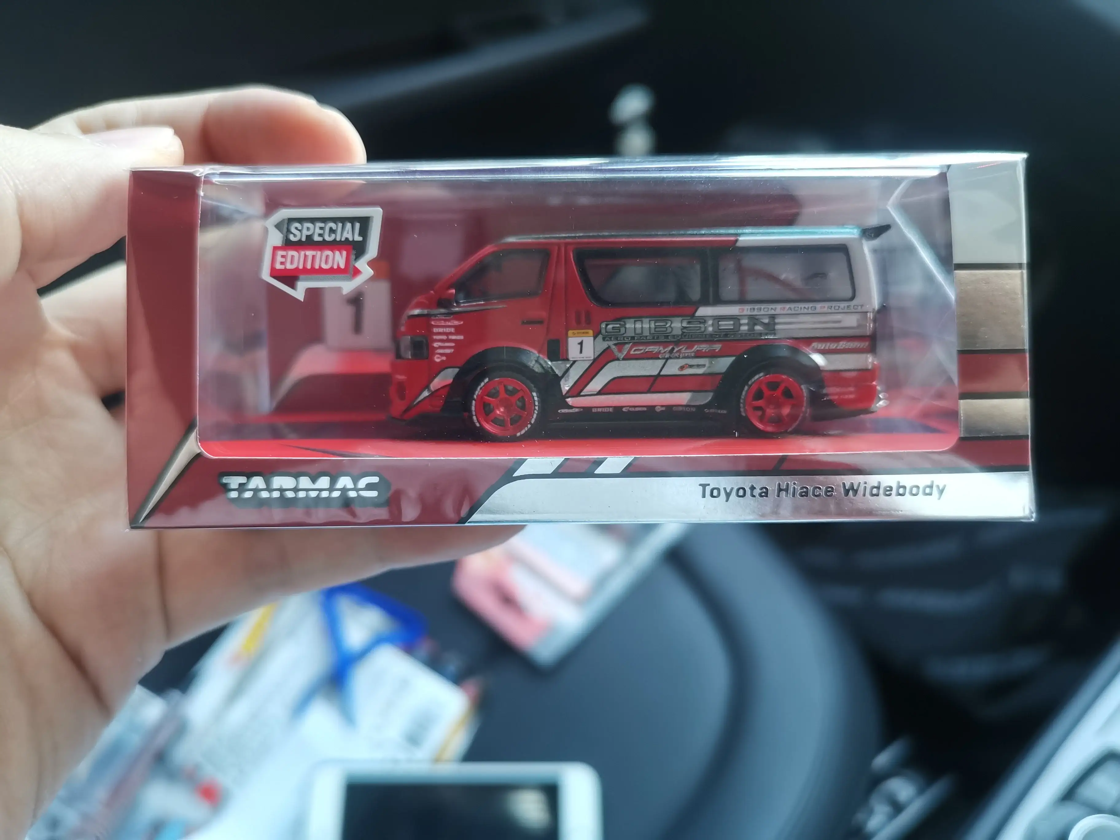 Tarmac Works Toy Car Salon 2021 Exclusive 1:64 Toyota Hiace Widebody