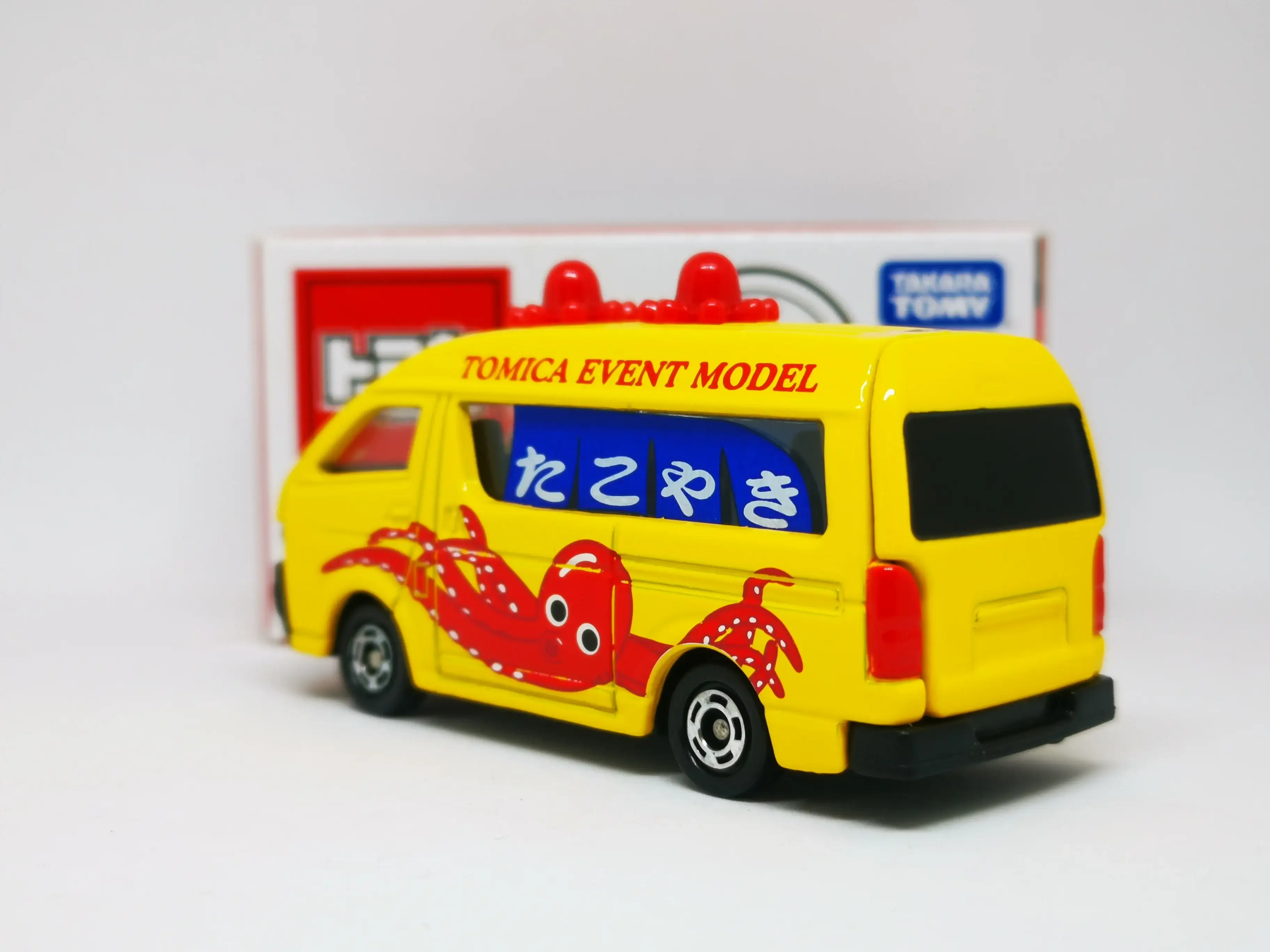 Tomica Event Model #5 Toyota Hiace - Image 3
