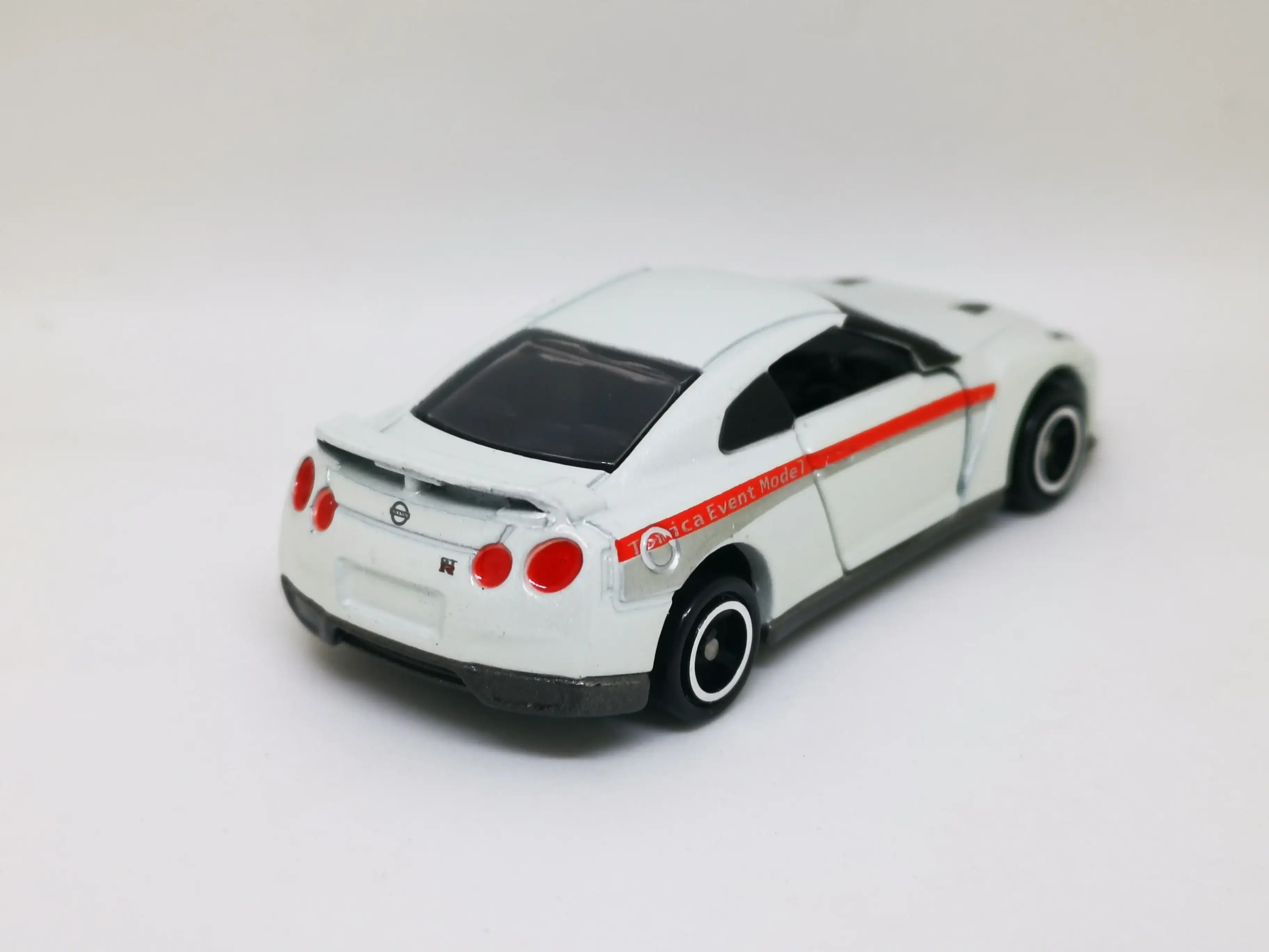 Tomica Event Model Car #9 Nissan GT-R - Image 2