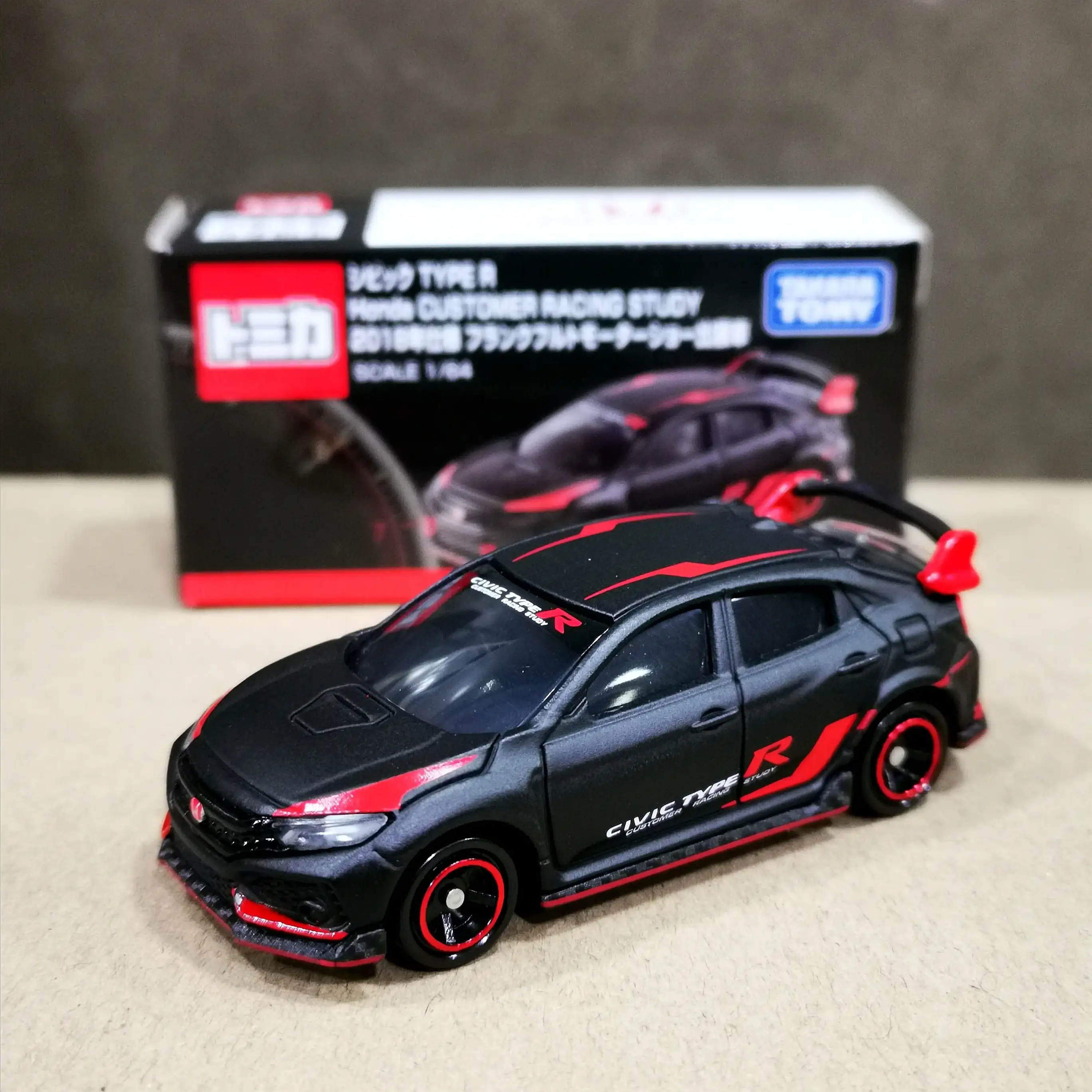 Tomica Exclusive Honda Civic FK8 Customer Racing Study 1:64 scale