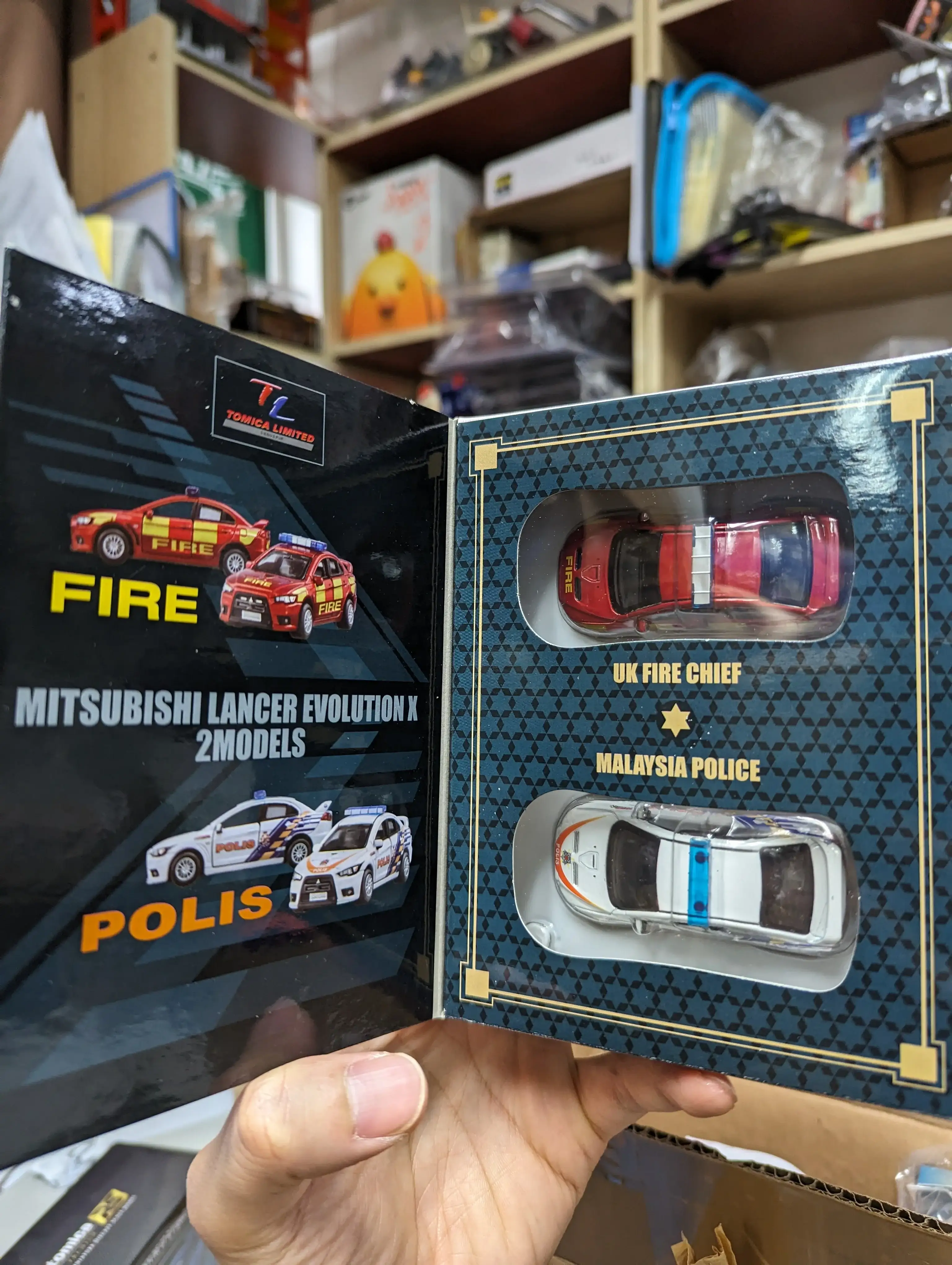 Tomica Limited Mitsubishi Lancer Evolution X 2Model - Image 2
