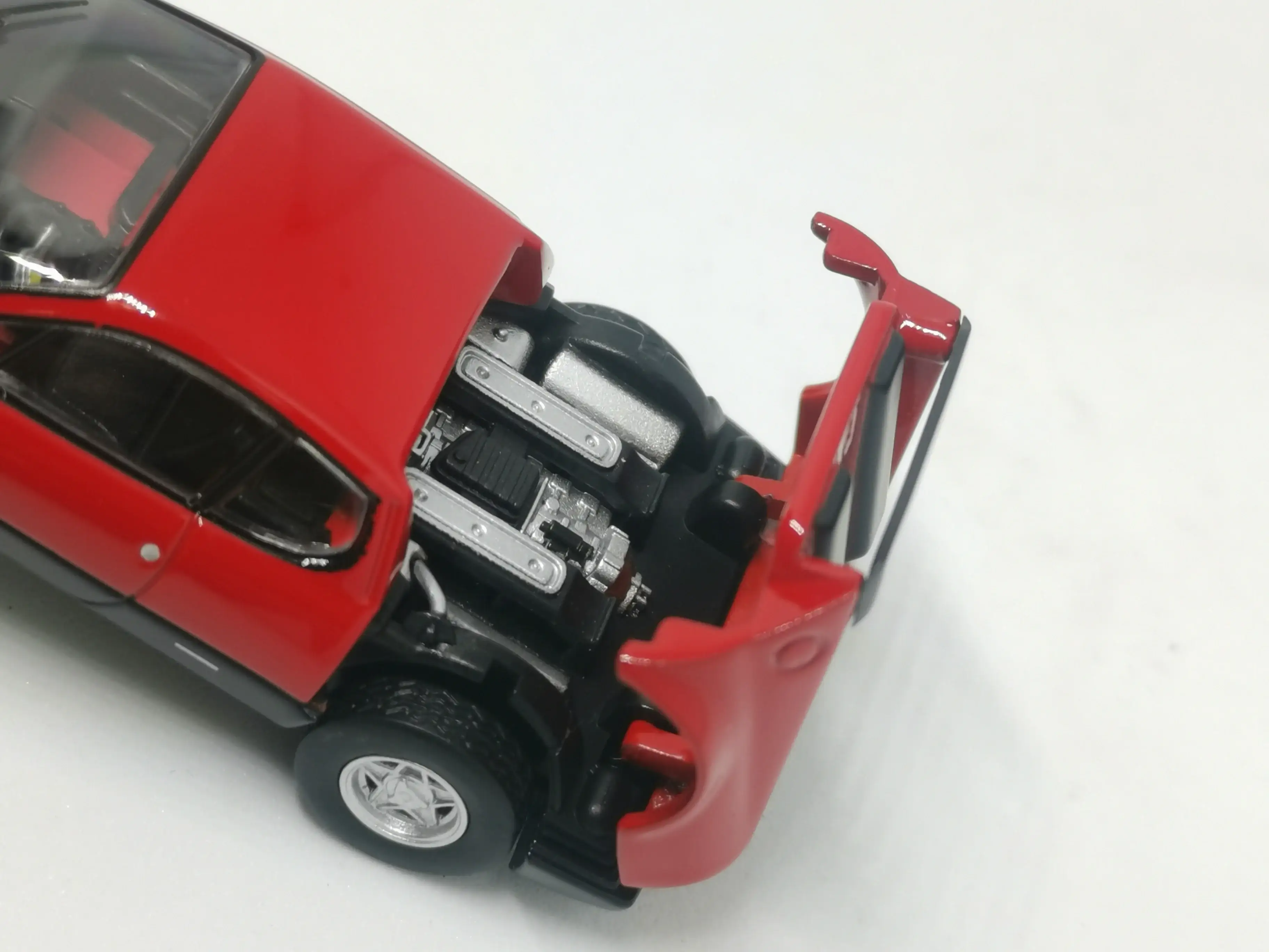 Tomica Limited Vintage Ferrari 365 GT4 BB (Red) - Image 5