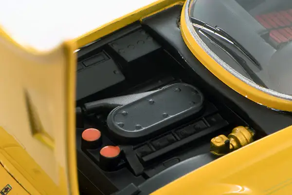 Tomica Limited Vintage Ferrari 365 GTS4 (Yellow) - Image 4