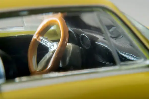 Tomica Limited Vintage LV-155c Alfa Romeo 1750GTV (yellow) - Image 6