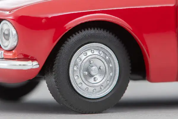 Tomica Limited Vintage LV-156c Alfa Romeo GT1600 Junior (red) - Image 7