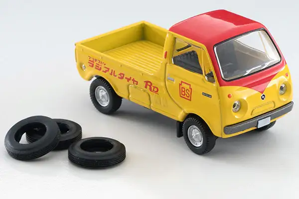 Tomica Limited Vintage LV-185c Mazda Porter Cab Pickup Bridgestone - Image 3