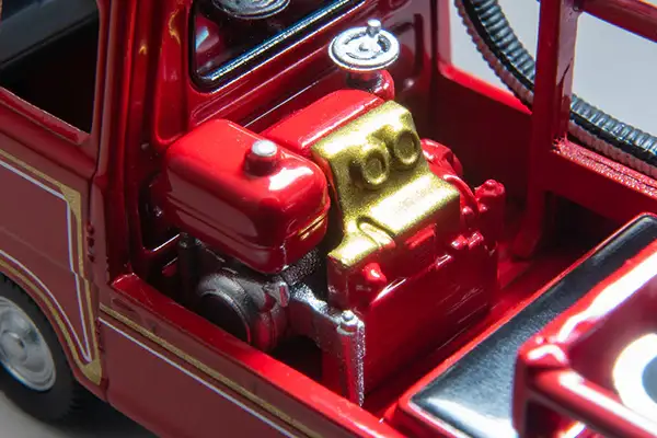 Tomica Limited Vintage LV-68c Subaru Sambar pump fire engine (with figure) - Image 4