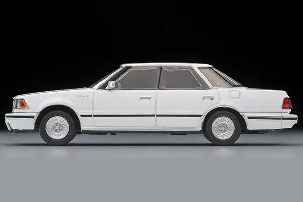Tomica Limited Vintage LV-N199c Toyota Crown Hardtop 3.0 Royal Saloon G (white) 1985 model - Image 6