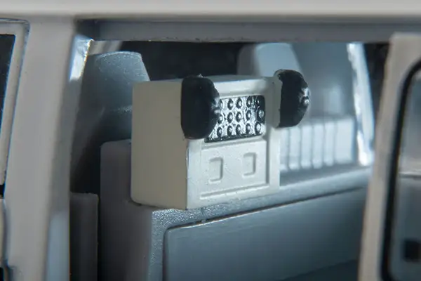 Tomica Limited Vintage LV-N309a Mazda Bongo Brony Van Guidance Sign Vehicle (Metropolitan Police Department) - Image 4
