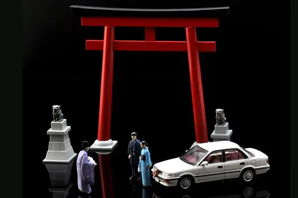 Tomica Limited Vintage Neo Diocolle 64 #Car Snap 03a First Shrine Visit of
New Year - Image 3