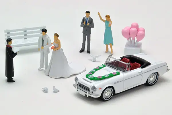 Tomica Limited Vintage Neo Diocolle 64 #Car Snap 13a Wedding
with Datsan 1600 sport - Image 3