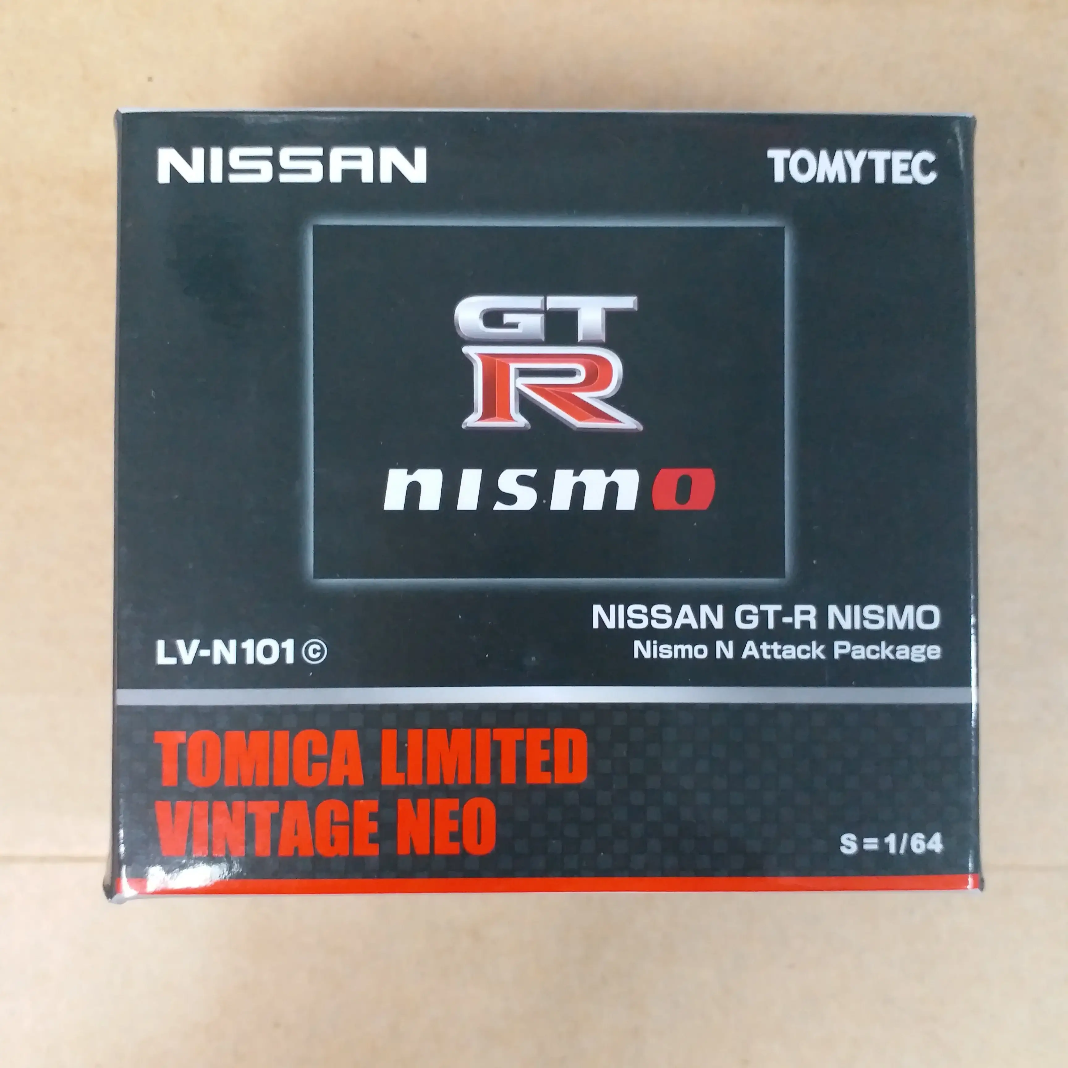 Tomica Limited Vintage Neo LV-N101c Nissan GT-R Nismo N Attack Package - Image 3
