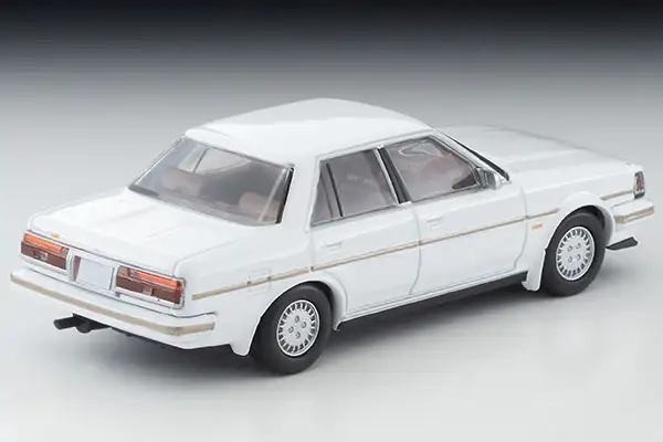 Tomica Limited Vintage Neo LV-N156c Toyota Cresta Exceed (white) 1985 model - Image 2