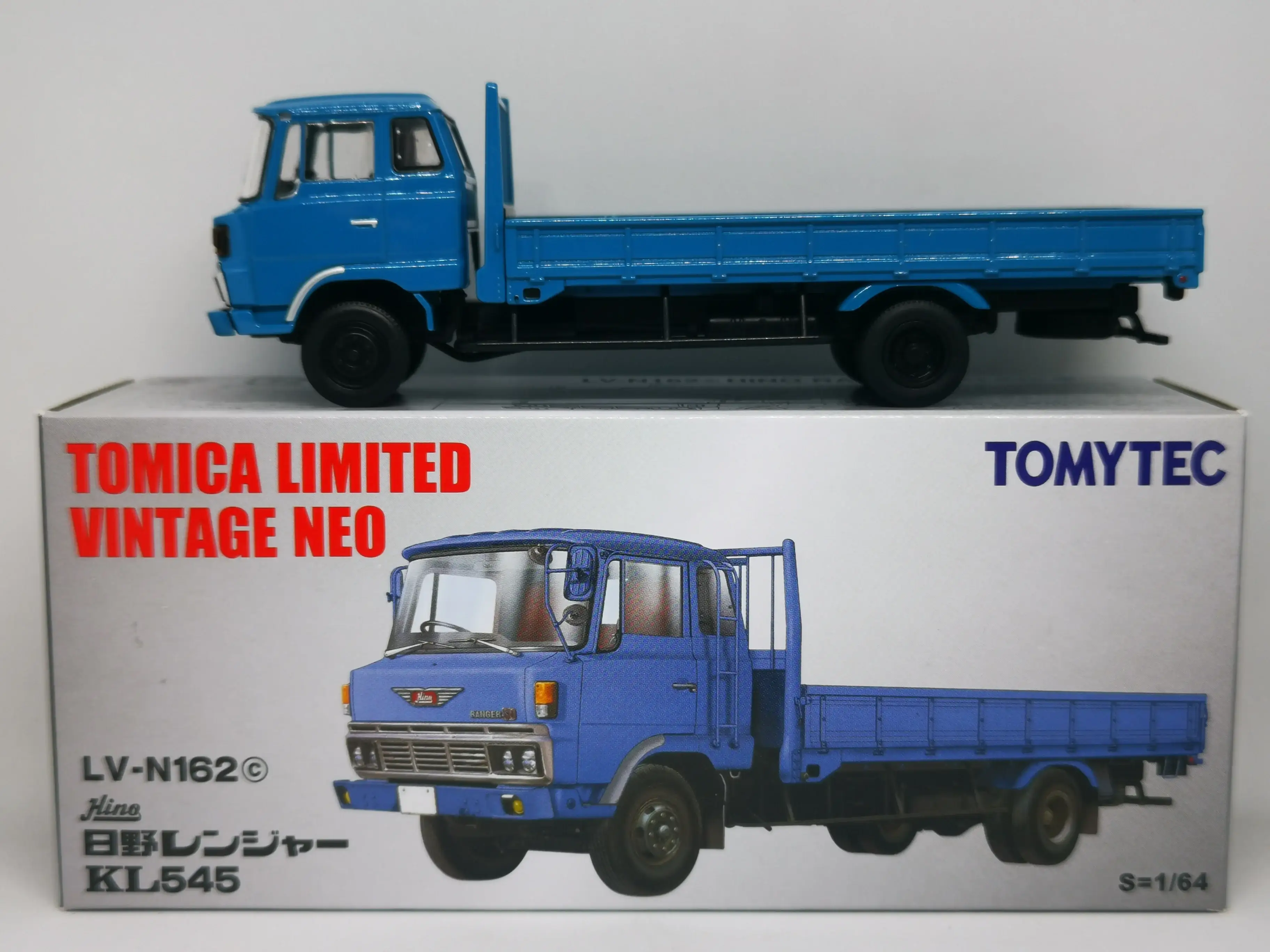 Tomica Limited Vintage Neo LV-N162c Hino Ranger KL545 - Image 4