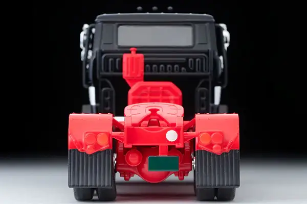 Tomica Limited Vintage Neo LV-N166b Hino HH341 tractor head (black) - Image 3