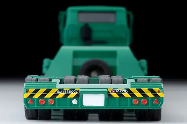 Tomica Limited Vintage Neo LV-N173b Hino HH341 Heavy Equipment Transport Trailer (Green) - Image 5
