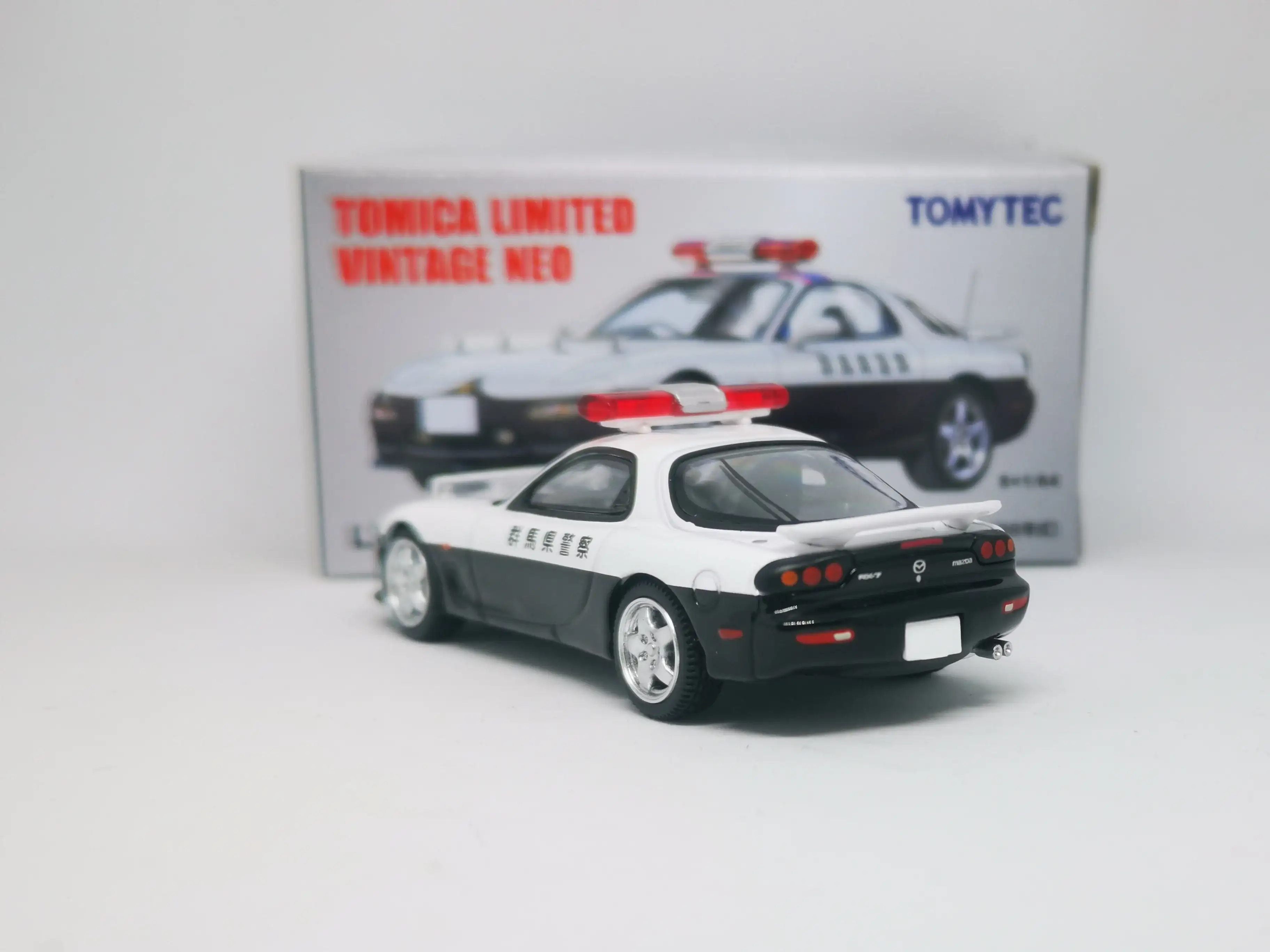 Tomica Limited Vintage Neo LV-N180a Mazda RX7 FD3S Japan Patrol Car - Image 7