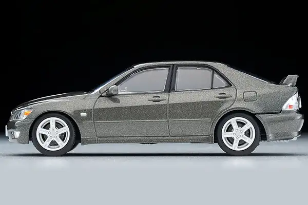 Tomica Limited Vintage Neo LV-N232d Toyota Altezza RS200 Z Edition 98 (Gray M) - Image 3