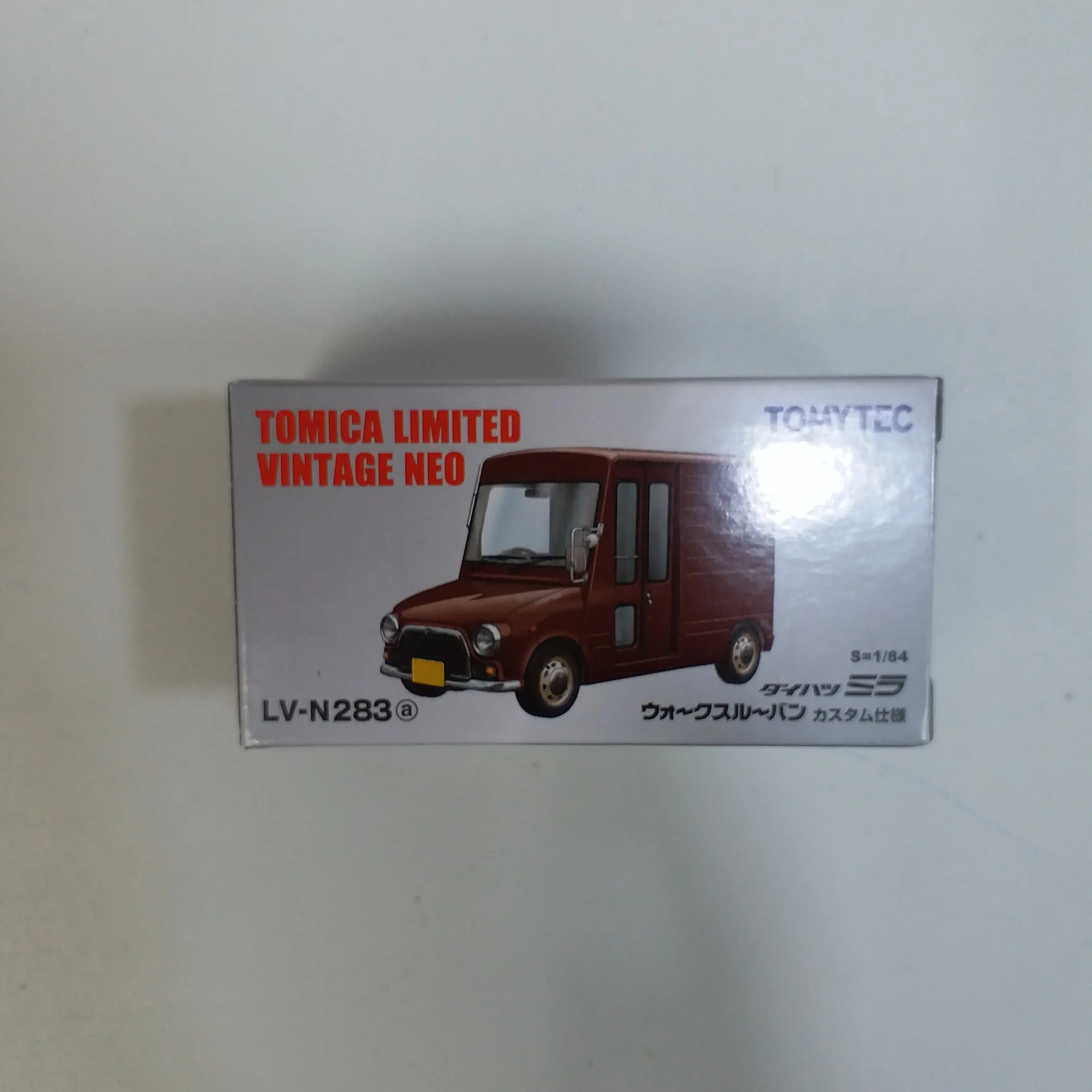 Tomica Limited Vintage Neo LV-N283a Daihatsu Mira walk-through van custom specification (brown) - Image 6