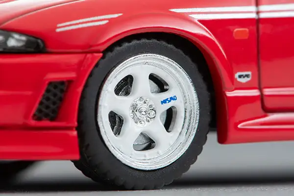 Tomica Limited Vintage Neo LV-N305b NISMO 400R (red) - Image 7
