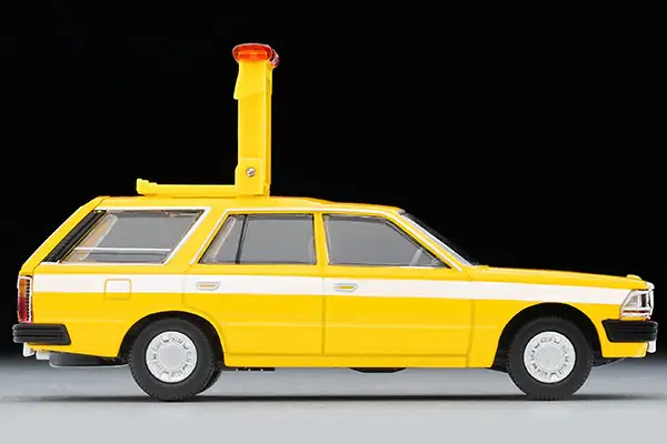Tomica Limited Vintage Neo LV-N306a Nissan Cedric Van Road Patrol Car - Image 7