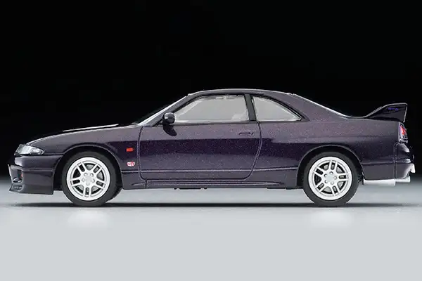 Tomica Limited Vintage Neo LV-N308a Nissan Skyline GT-R V-spec (purple) 1995 model - Image 3