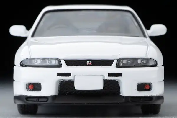 Tomica Limited Vintage Neo LV-N308c Nissan Skyline GT-R V-spec N1 (white) 1995 model - Image 3