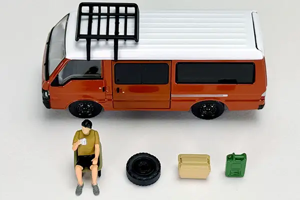 Tomica Limited Vintage Neo LV-N310d Mazda Bongo Brawny Van Custom Specification (Brown) Roof Carrier, Figure Included - Image 2