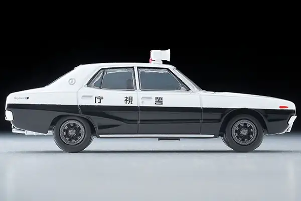 Tomica Limited Vintage Neo LV-N315a Nissan Skyline 2000GT Patrol Car (Metropolitan Police Department) 1976 model - Image 4