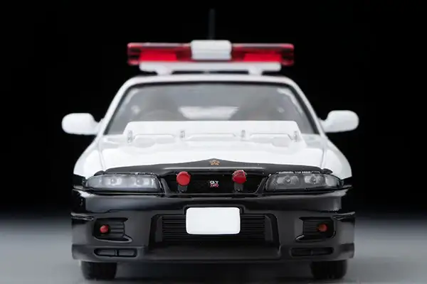 Tomica Limited Vintage Neo LV-N322a Nissan Skyline GT-R Patrol Car (Saitama Prefectural Police) - Image 4