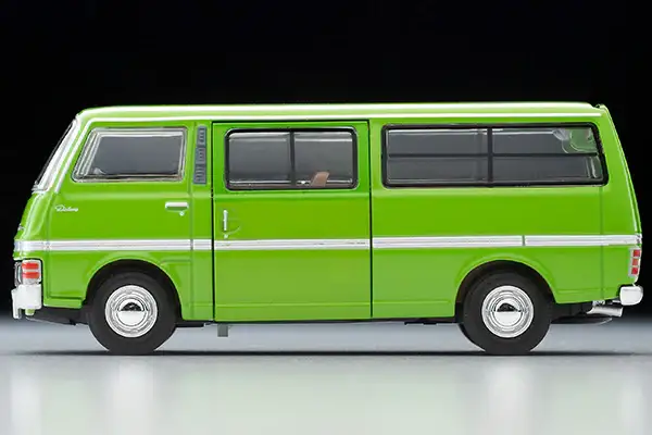 Tomica Limited Vintage Neo LV-N323a Nissan Caravan Long Deluxe (green) 1978 model - Image 4