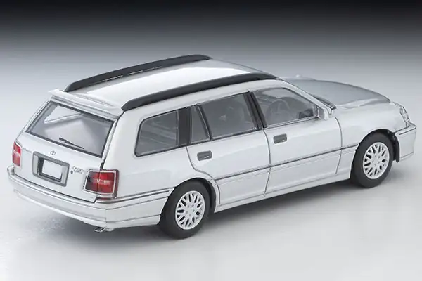 Tomica Limited Vintage Neo LV-N355a 2001 Toyota Crown Estate Athlete V (Silver) - Image 2