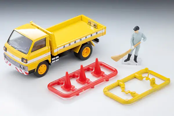 Tomica Limited Vintage Neo LV-N369a Mitsubishi Fuso Canter Municipal Tipper w/ Figure - Image 4
