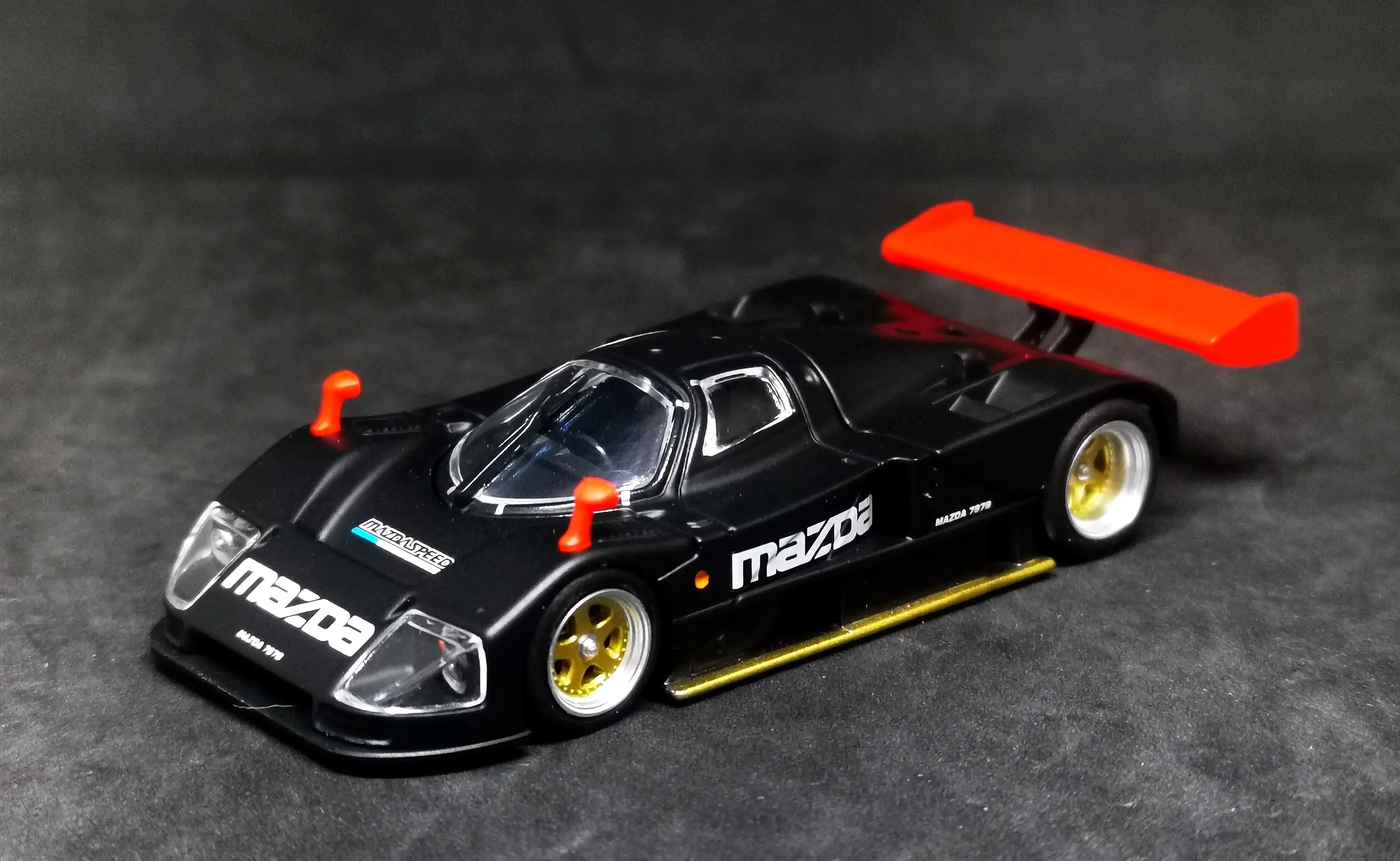 Tomica Limited Vintage Neo Mazda 787B Test Car - Image 2