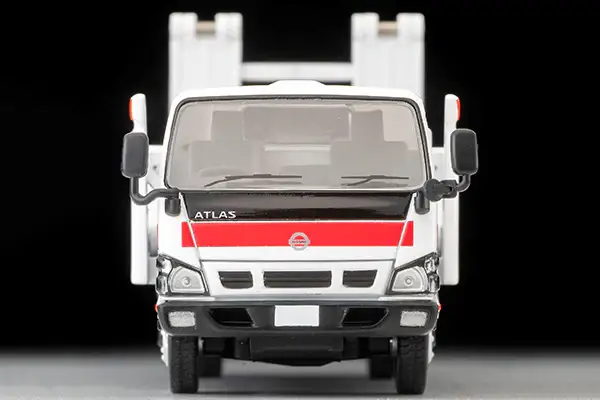 Tomica Limited Vintage Neo N221b Nissan Atlas Hanamidai Bigwide
(Nissan) - Image 4