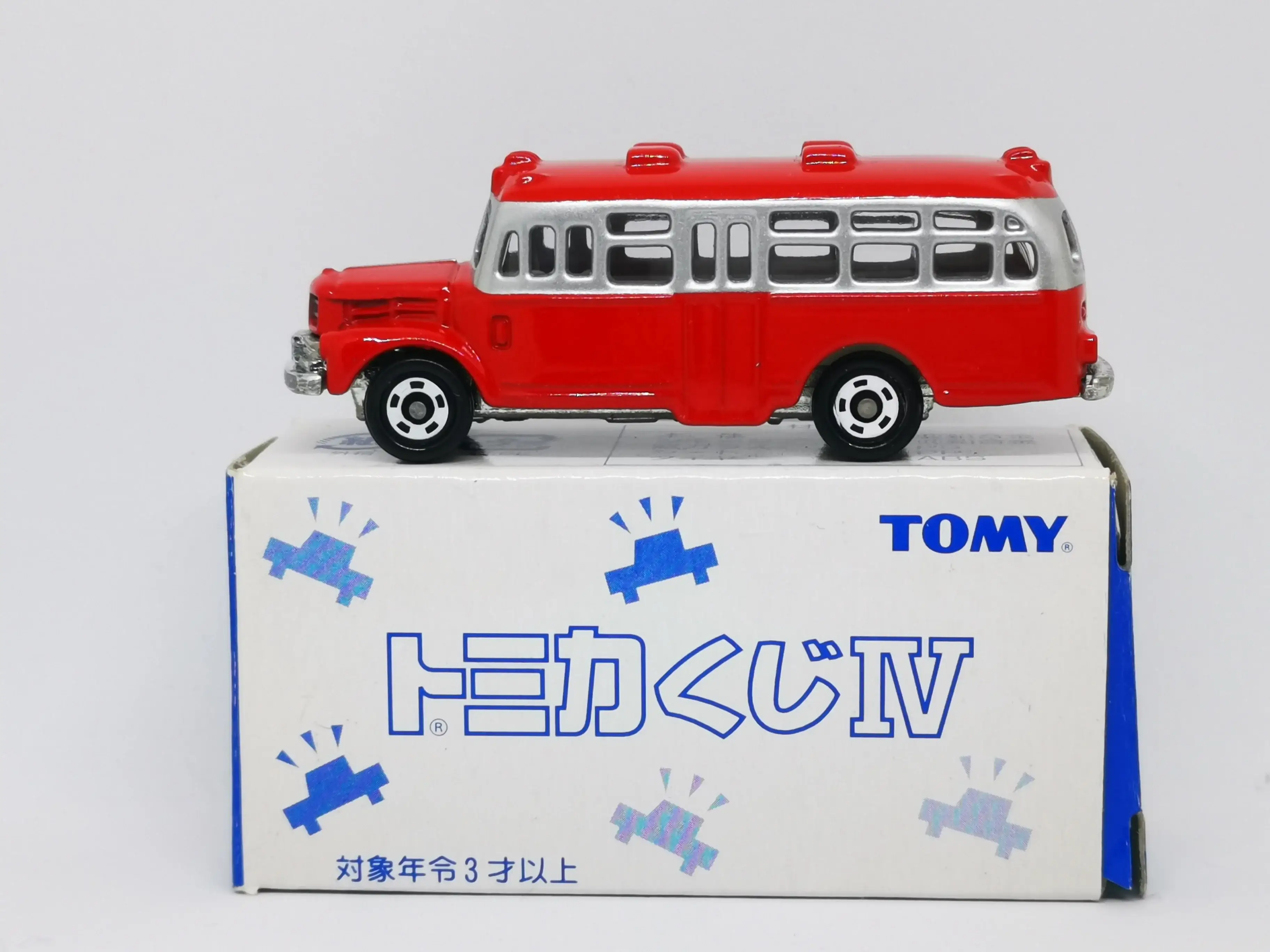 Tomica Lottery Vol.4 Isuzu Bonnet Bus - Image 3