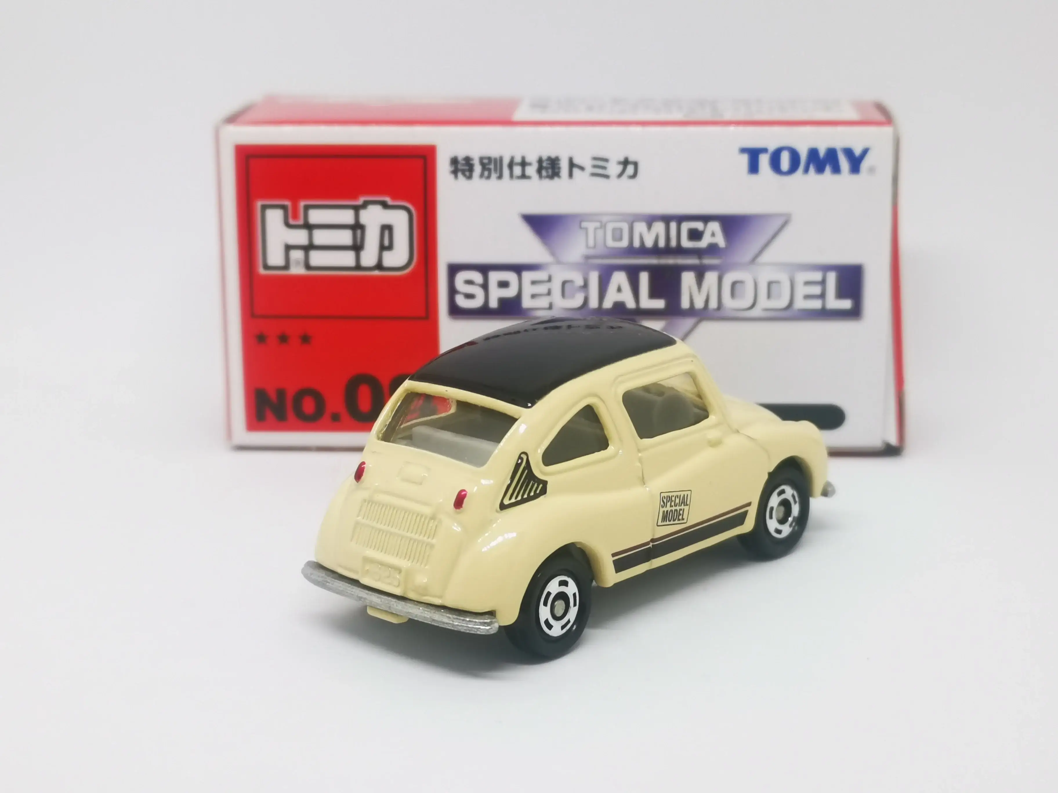 Tomica Special Model #9 Subaru 360 - Image 4