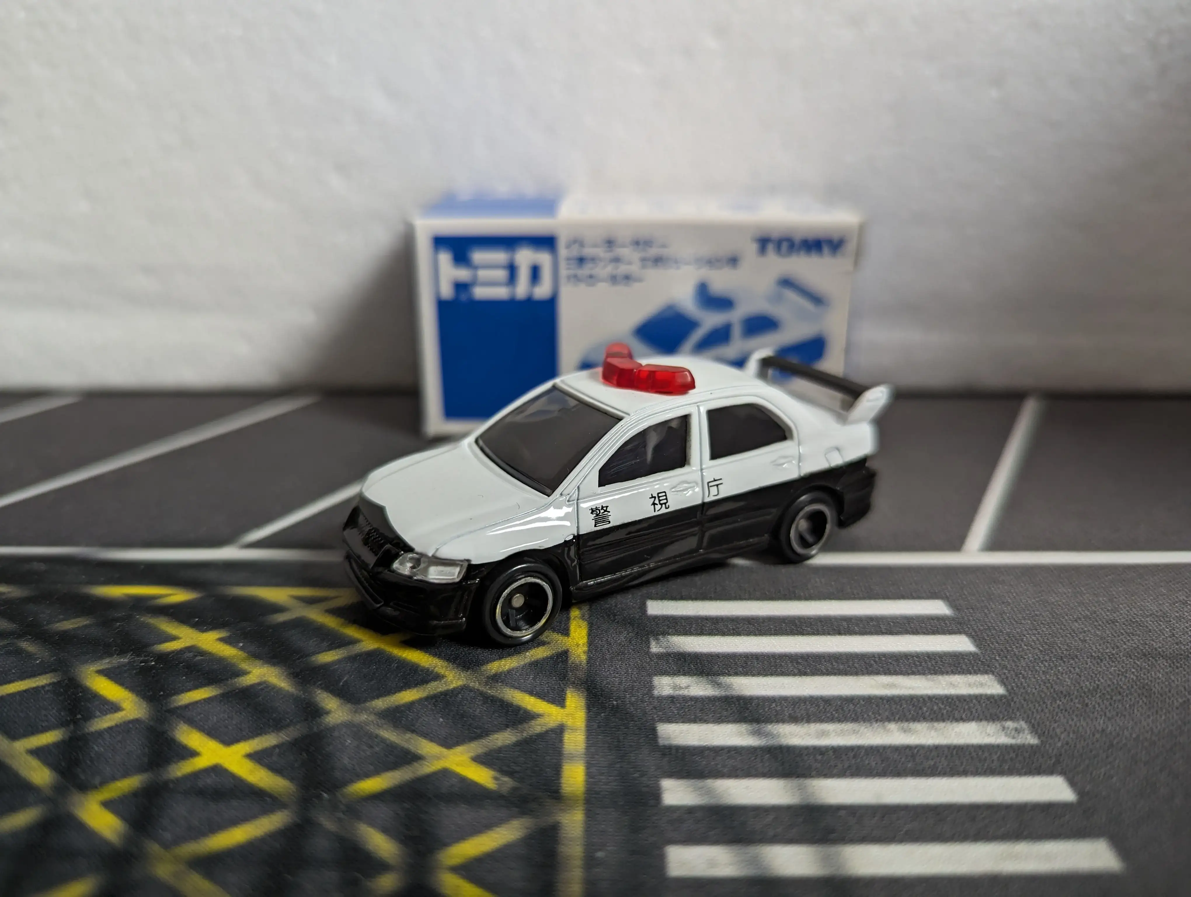Tomica x Ito-Yokado Mitsubishi Lancer Evolution VII Patrol Car