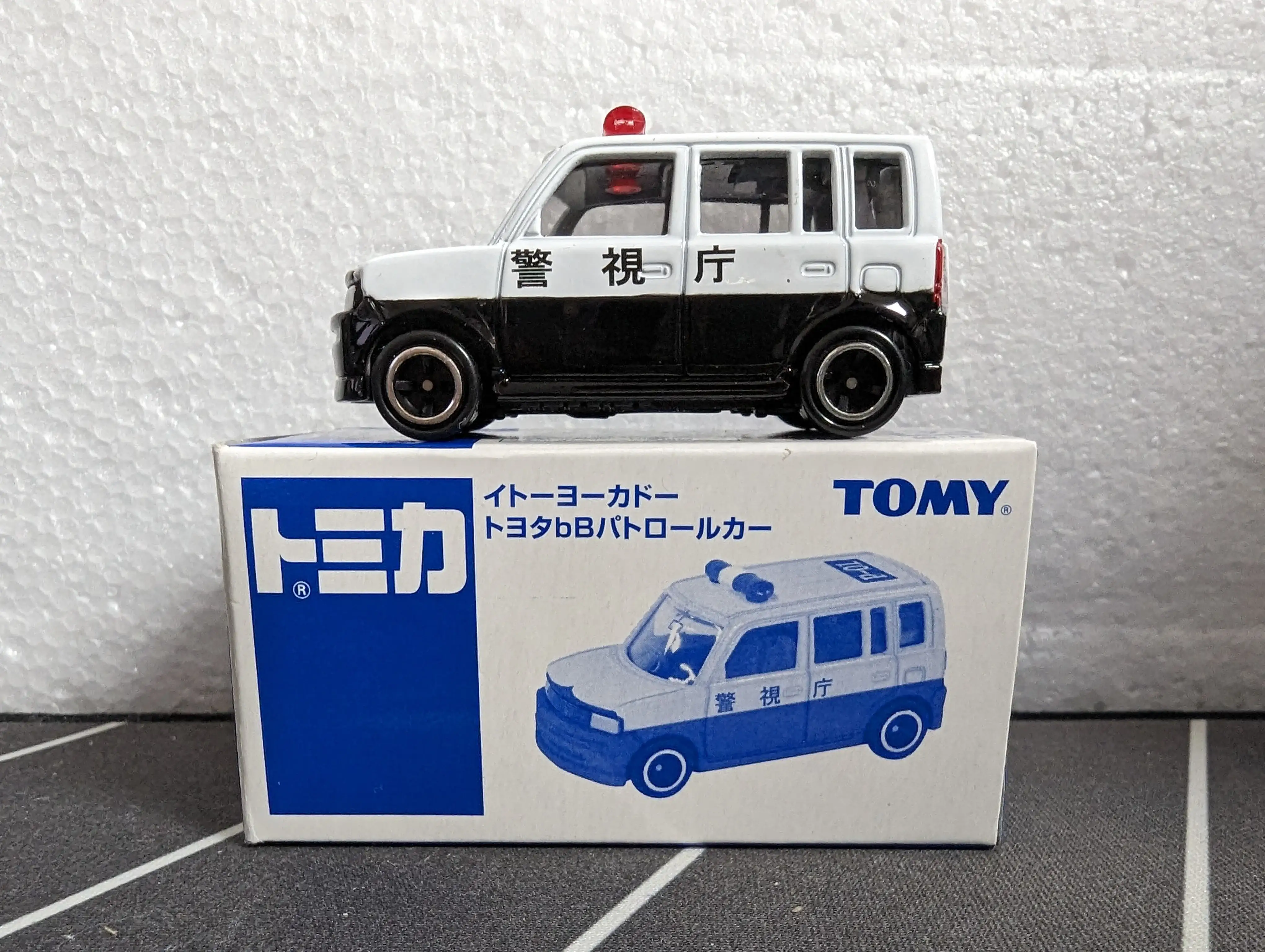 Tomica x Ito-Yokado Toyota bB Patrol Car