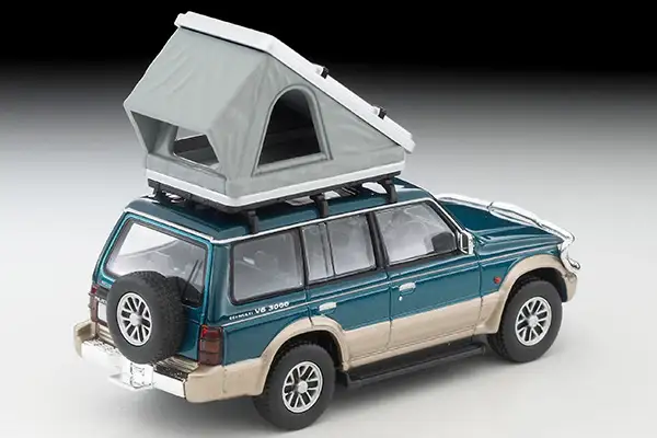 Tomytec Limited Vintage Neo LV-N206c Mitsubishi Pajero Mid Roof Wide VR with optional parts (green/beige) 1991 model with tent and figure - Image 2